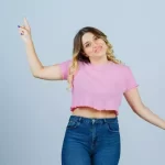 femme de petite taille